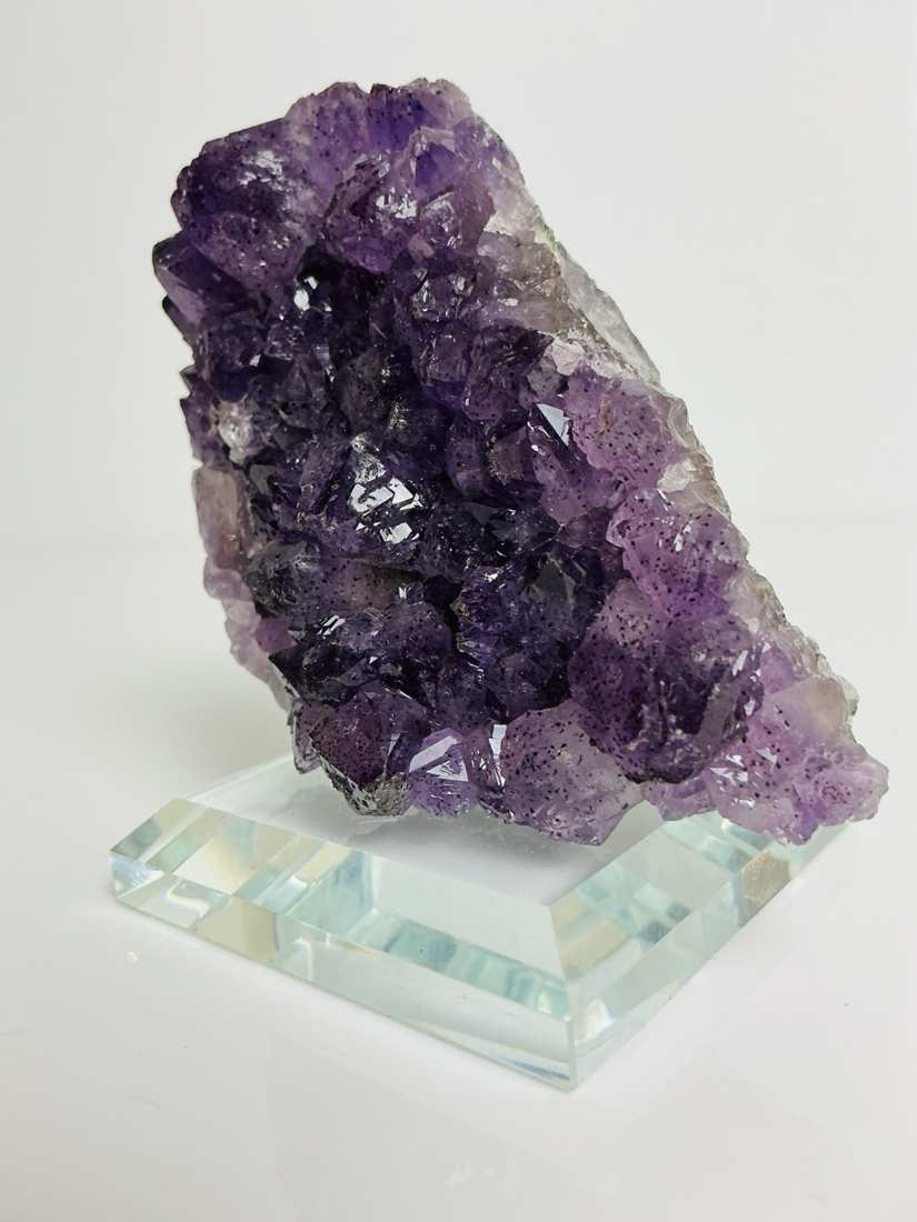 Namibian amethyst with recorded Epidote/Chlorite and Pyrite — detail 3