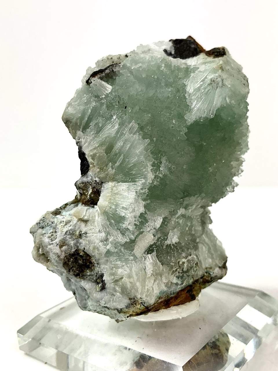 Green Aragonite, natural view 3 of 5