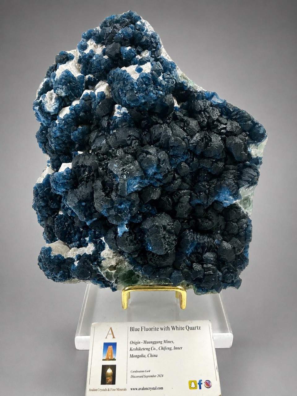 6 of 9: alternate view of the 875 g Huanggang Blue Fluorite on Quartz specimen