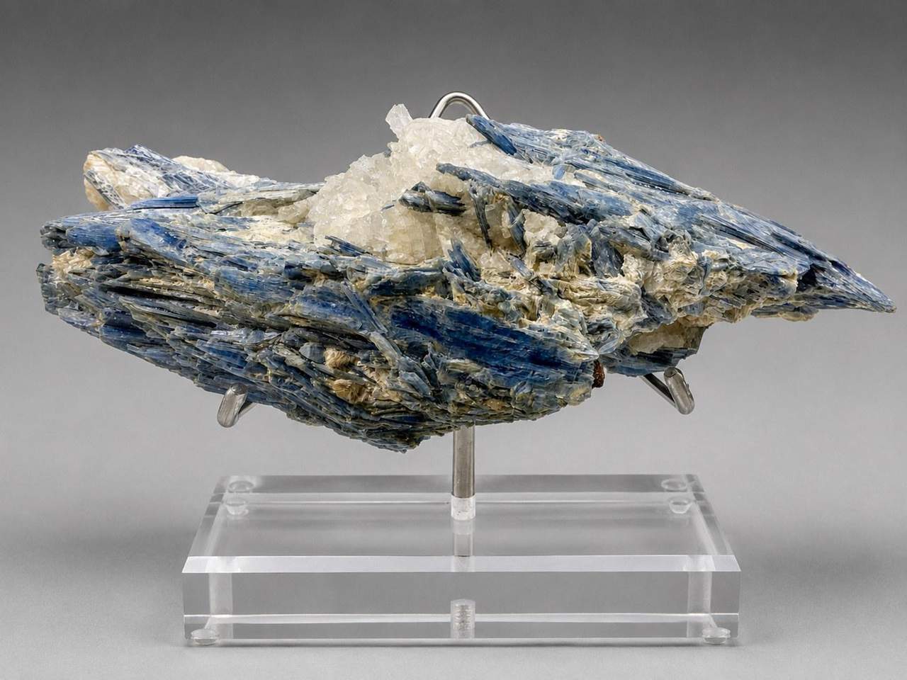 5 of 7: alternate view of the 1.107 kg Brazilian Blue Kyanite and Quartz specimen