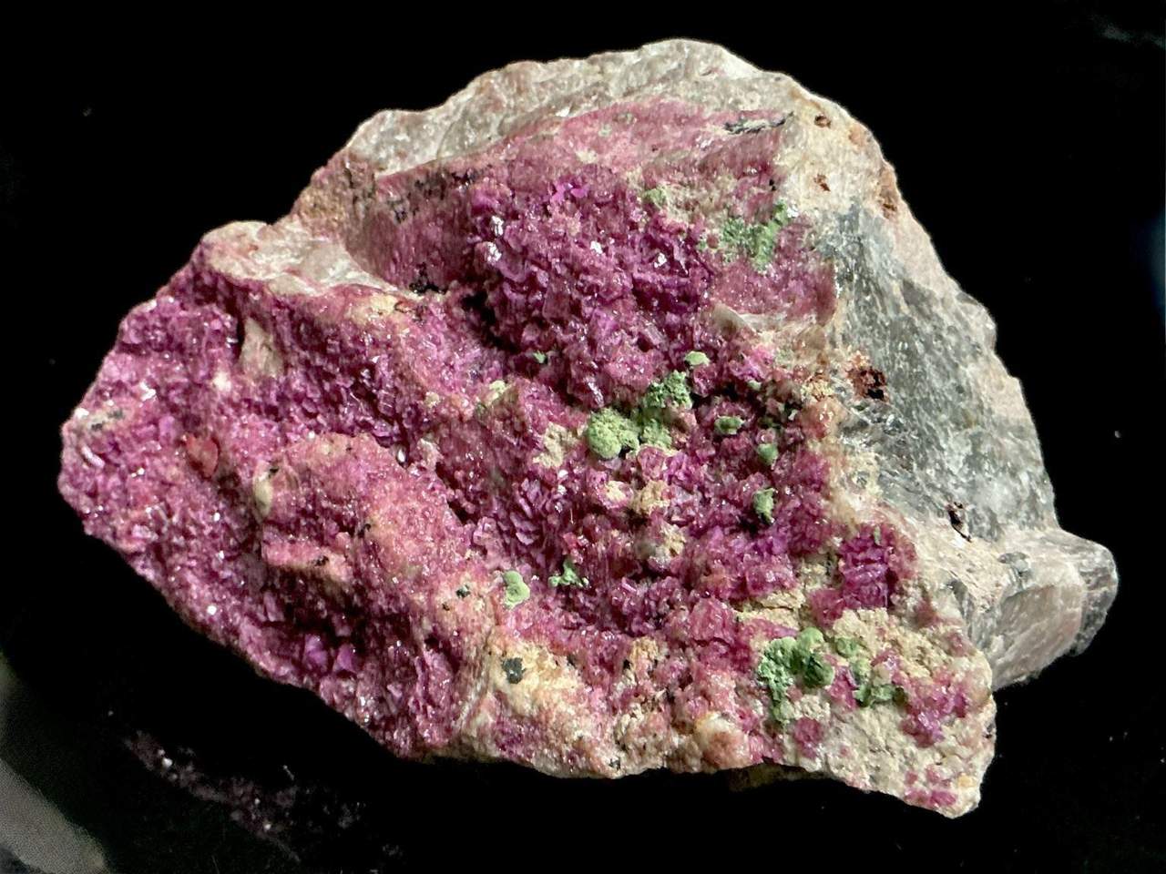 View 2 of the exact 565 g Kolwezi Cobaltoan Calcite specimen