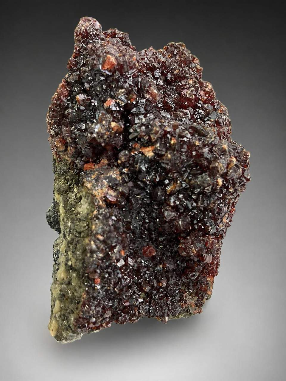 Garnet and sphalerite mineral specimen from Hunan, China