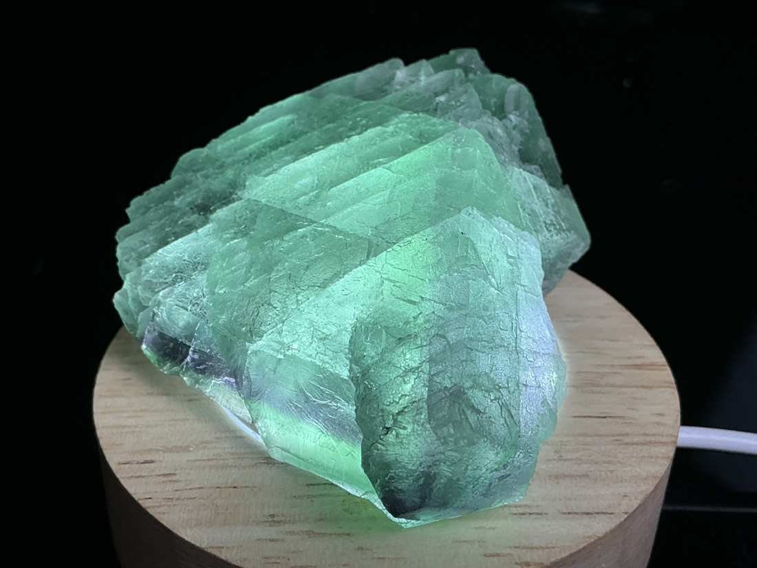 Green and purple stepped Fluorite, detailed view 3