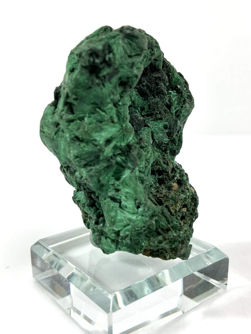4 of 5: alternate view of the 78 g botryoidal Malachite specimen