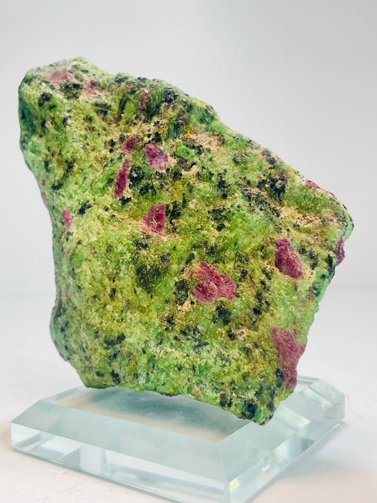 Ruby in Zoisite — Tanzania — 228 g