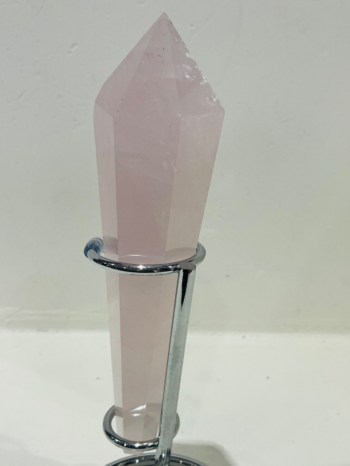 Rose Quartz Sceptre Tower with Stand — 14 cm — 138 g — view 4