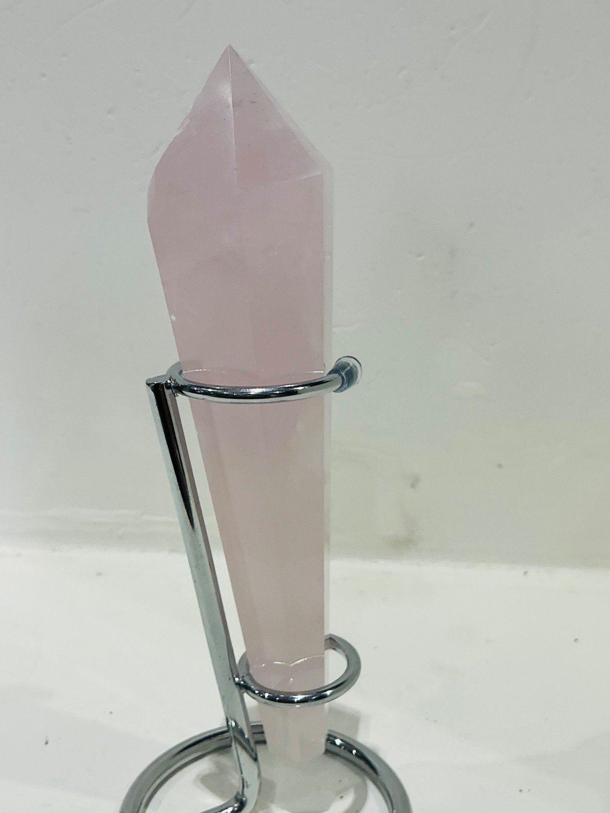 Rose Quartz Sceptre Tower with Stand — 14 cm — 138 g — view 6