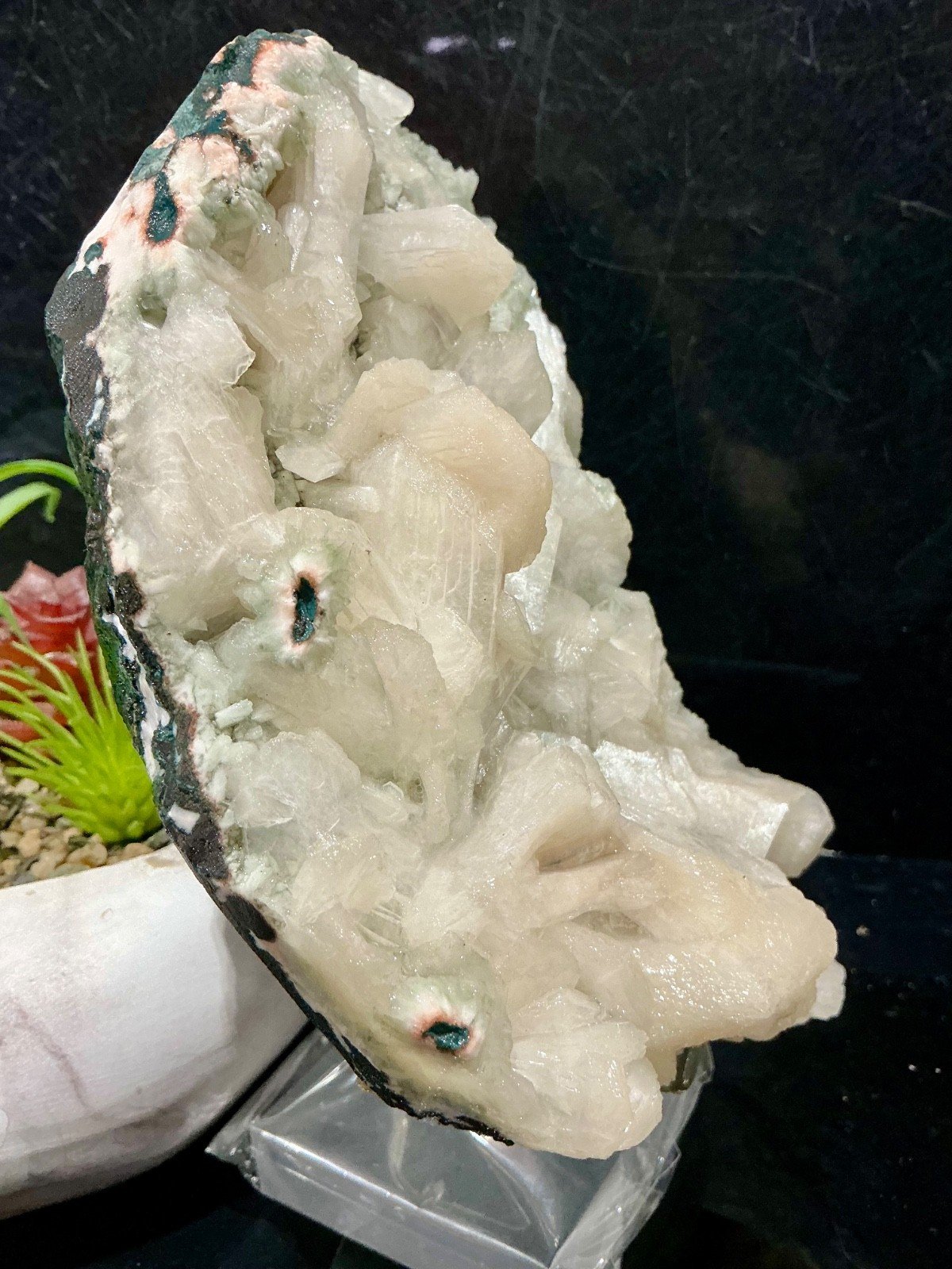Stilbite and Associated Zeolites — India Attribution — 1.015 kg