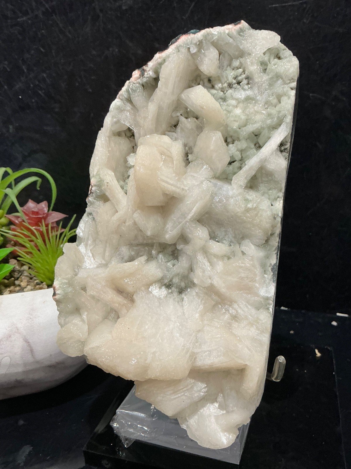 Stilbite and Associated Zeolites — India Attribution — 1.015 kg — view 2