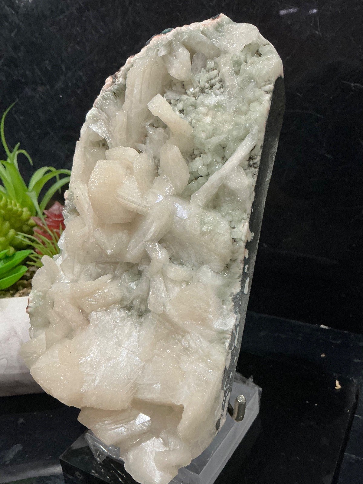 Stilbite and Associated Zeolites — India Attribution — 1.015 kg — view 3