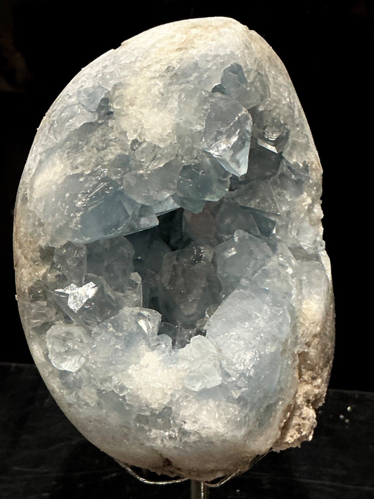 Celestite Geode with Display Stand — Madagascar — 1.460 kg — view 3