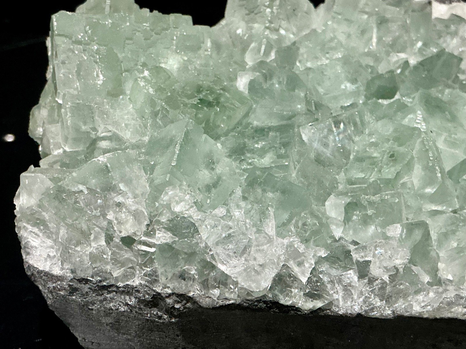 Green Cubic Fluorite Cluster — Hunan — 1.882 kg — view 3
