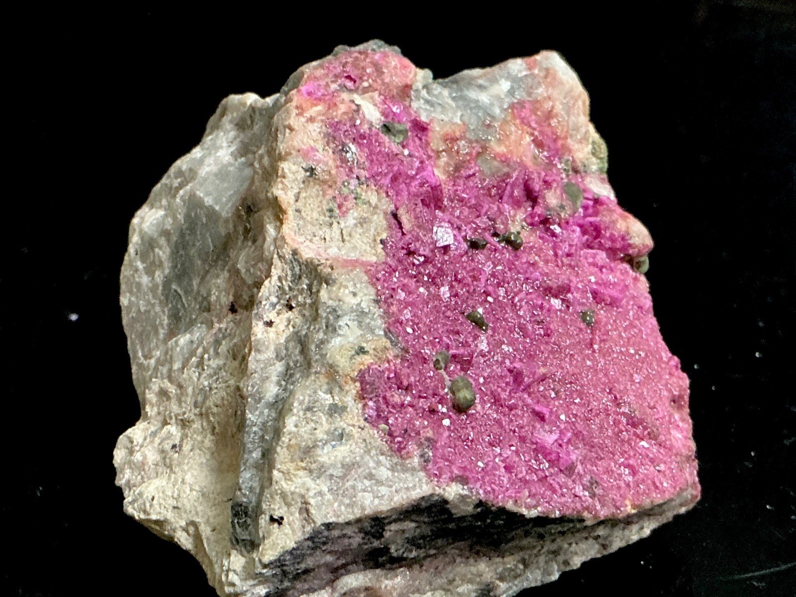 Cobaltoan Calcite with Green Minerals — Kolwezi — 407 g — view 3