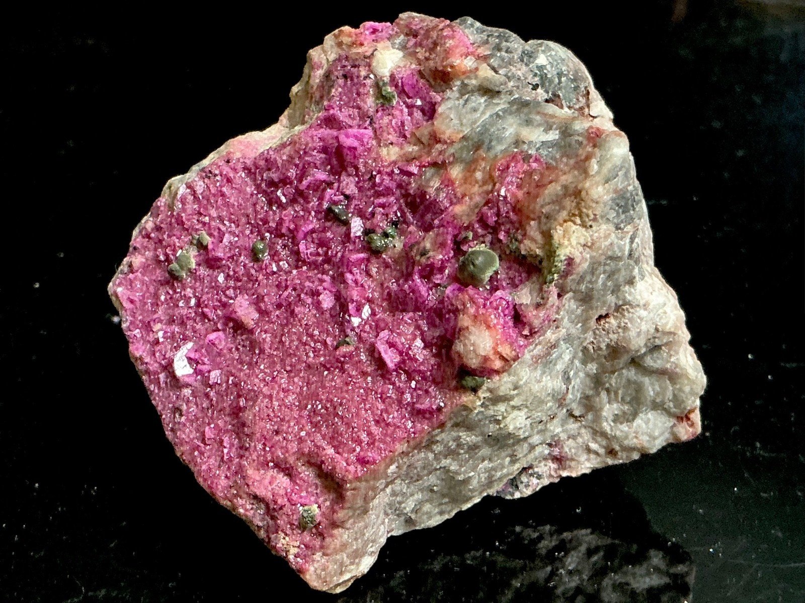 Cobaltoan Calcite with Green Minerals — Kolwezi — 407 g — view 5