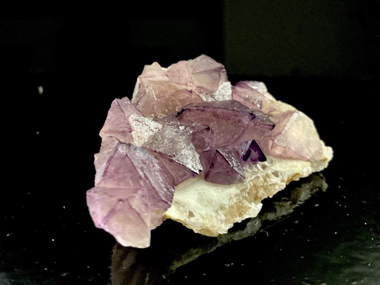 De’an purple Fluorite, view 3 of 4