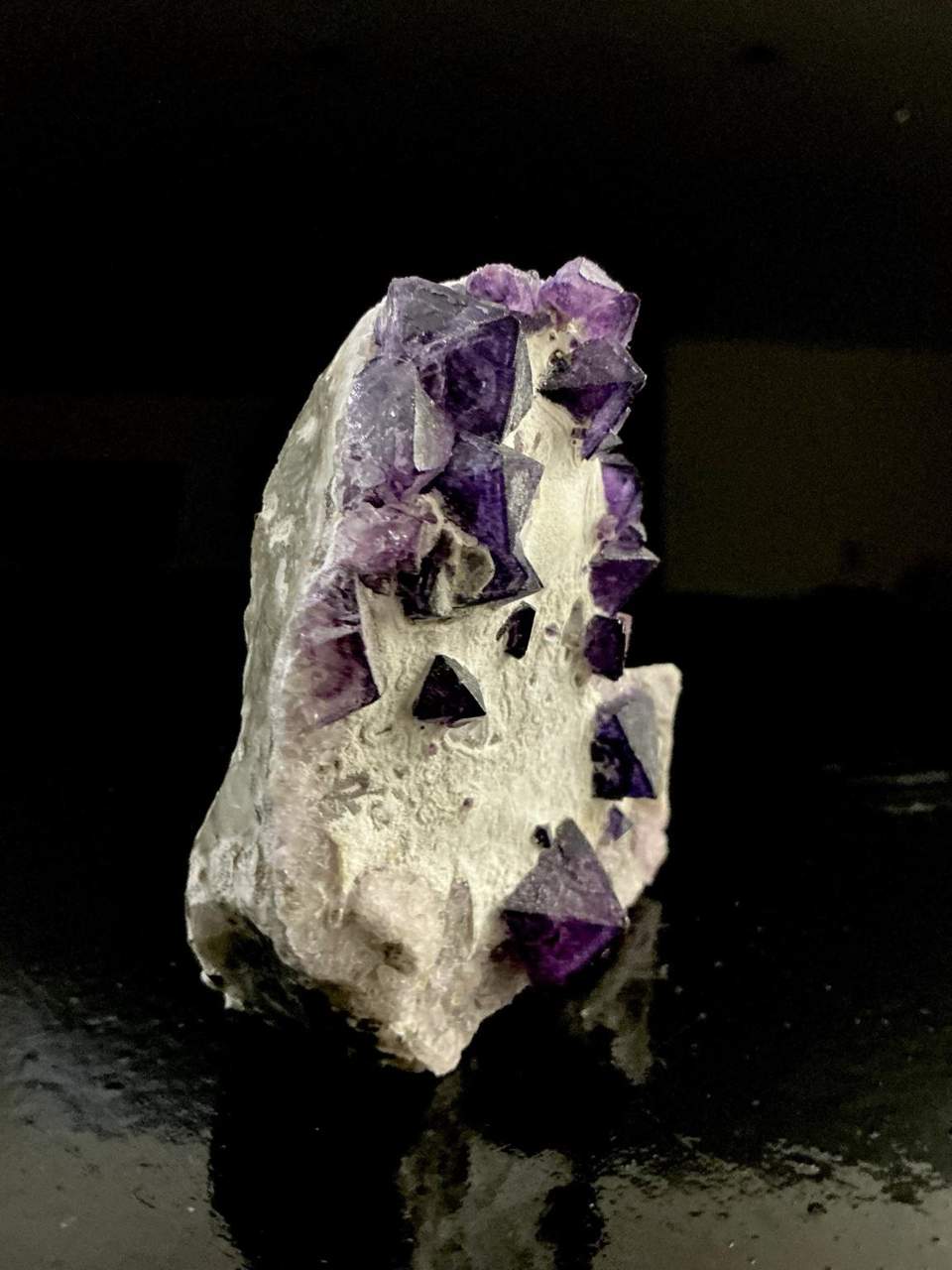 De’an purple Fluorite, view 3 of 4