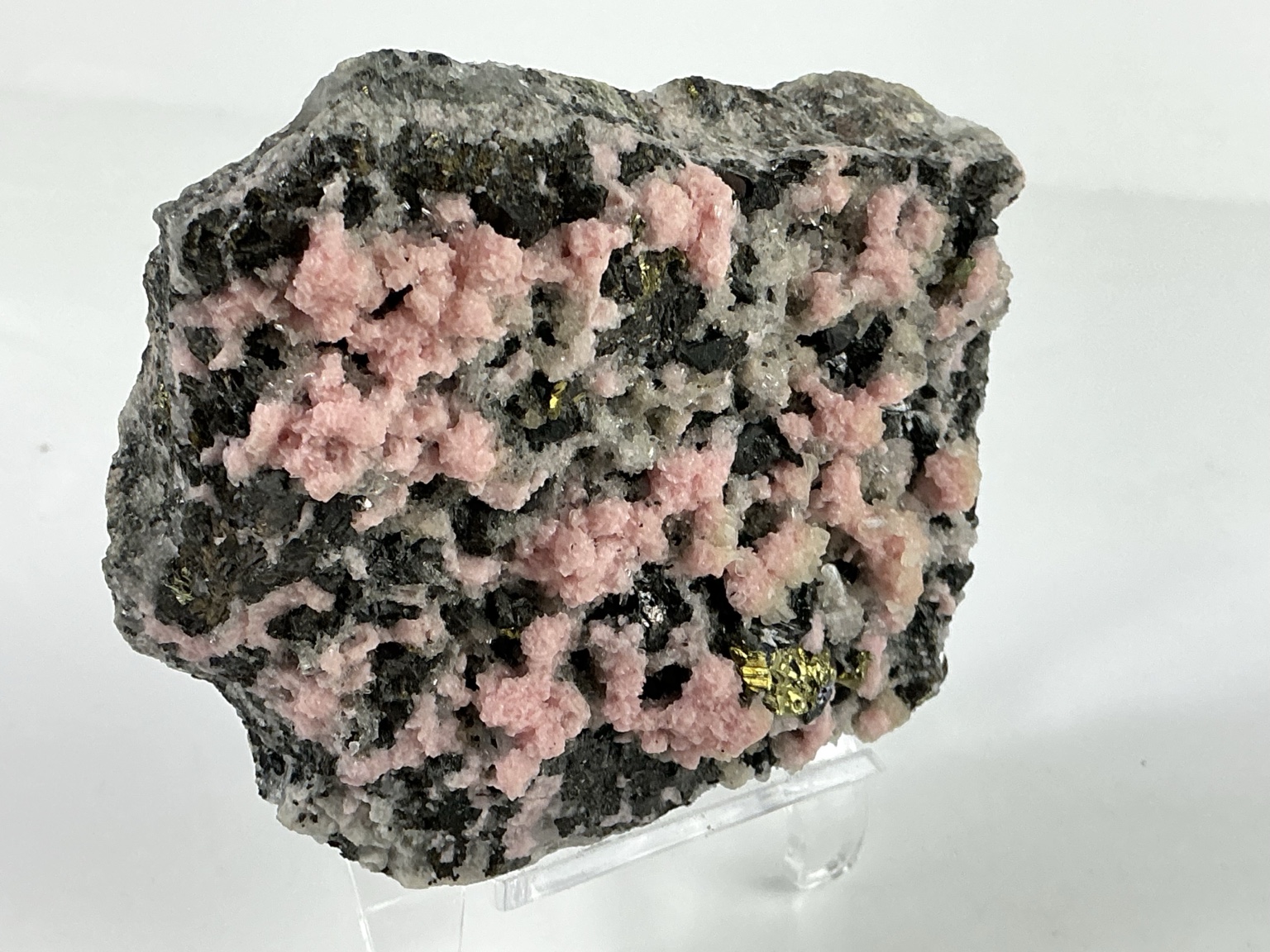 Rhodochrosite association from Starnitsa, view 4 of 5