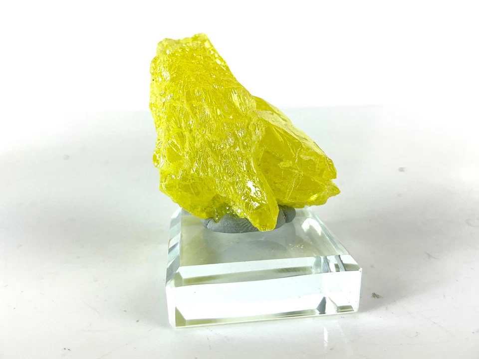 Natural Sulphur Crystals with Display Box — China — 50 mm — view 2
