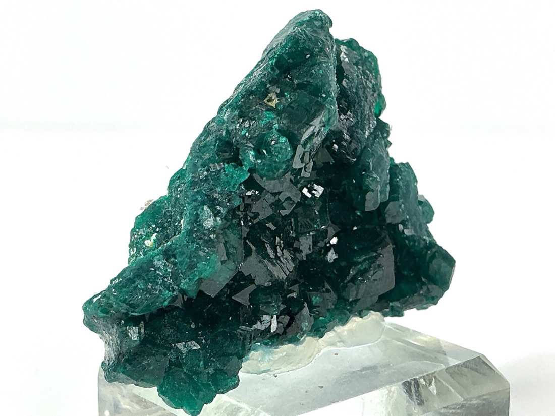 Dioptase with Fornacite from Mindouli, Congo, crystal faces and mineral association, view 2