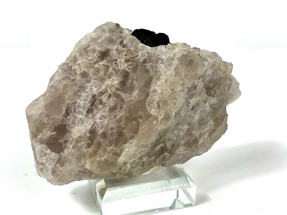 View 4: Tourmaline in Quartz · 99 g